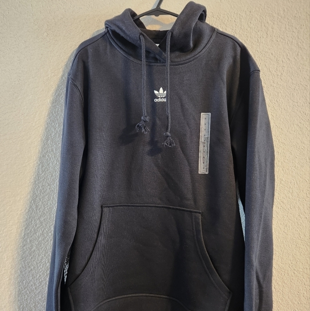 Adidas Originals NWT Women’s Black Hoodie size small